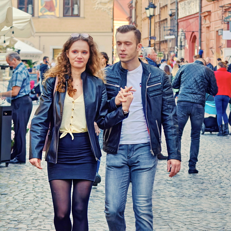 6 - A couple walking together in the Old Town of Warsaw